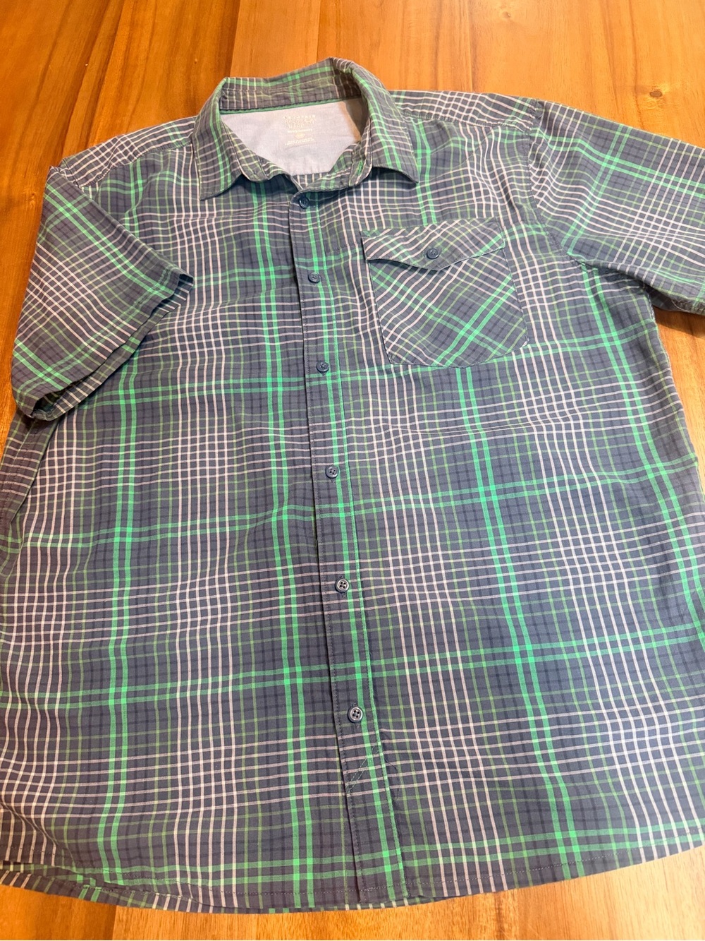 Mountain Hardware Shirt Mens Size L Blue & Green Plaid Button Up Short Sleeve